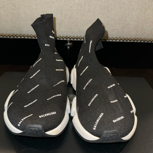 Never really wore these shoes but once or twice, Prestine condition - Picture 1 of 5